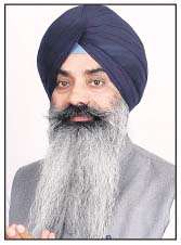   ਫ਼ੇਲ੍ਹ ਸਿਸਟਮ ਨੇ ਨੌਜਵਾਨਾਂ ਨੂੰ  ਚਿੱਟਾ ਪੀਣ ਅਤੇ ਗੈਂਗਸਟਰ ਬਣਨ ਲਈ ਕੀਤਾ ਮਜਬੂਰ-ਅਕਾਲੀ ਆਗੂ ਰਾਜਵਿੰਦਰ ਸਿੰਘ  