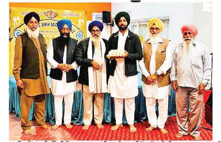   ਐਡਵੋਕੇਟ ਹਰਸਿਮਰਨ ਸਿੰਘ ਘੁੰਮਣ ਡਾਰੈਕਟਰ ਪੰਜਾਬ ਵਾਟਰ ਰਿਜੋਰਰਸ ਗੁਰਦੁਆਰਾ ਸ੍ਰੀ ਕਲਗੀਧਰ ਸਾਹਿਬ ਸੰਗਤਾਂ ਦੇ ਦਰਸ਼ਨ ਕਰਨ ਪਹੁੰਚੇ  