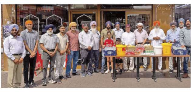 ਸ਼ਹੀਦੀ ਪੁਰਬ ਦੀ ਯਾਦ ਵਿਚ ਪਿੰਕ ਸਿਟੀ ਹੇਜ਼ ਵਿਖੇ ਛਬੀਲ ਦੀ ਸੇਵਾ