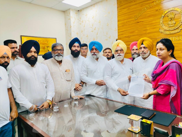 ਸ਼੍ਰੋਮਣੀ ਅਕਾਲੀ ਦਲ (ਪੁਨਰ ਸੁਰਜੀਤ) ਸਮੇਤ ਪੰਜ ਪੰਥਕ ਜਥੇਬੰਦੀਆਂ ਵਲੋਂ ਗ੍ਰਹਿ ਮੰਤਰੀ ਦੇ ਨਾਮ ਦਿੱਤਾ ਮੰਗ ਪੱਤਰ 