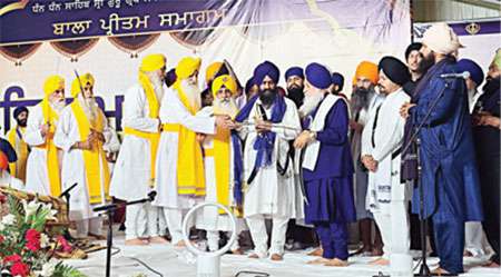 ਯੂਕੇ ’ਚ ਜਥੇਦਾਰ ਗਿਆਨੀ ਕੁਲਦੀਪ ਸਿੰਘ ਗੜਗੱਜ ਦਾ ਸੱਦਾ: ਸਿੱਖ ਪਛਾਣ, ਗੁਰਮਤਿ ਕਦਰਾਂ-ਕੀਮਤਾਂ ਅਤੇ ਏਕਤਾ ਨੂੰ ਮਜ਼ਬੂਤ ਬਣਾਈਏ