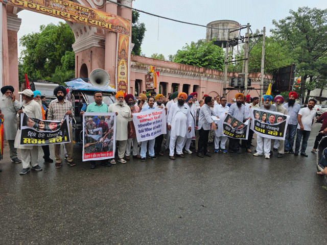 ਦਿੱਲੀ ਵਿਖੇ ਵਿਦਿਆਰਥੀਆਂ ਤੇ ਹੋਏ ਲਾਠੀਚਾਰਜ ਦੇ ਵਿਰੋਧ ਵਿਚ ਜਨਤਕ ਜਥੇਬੰਦੀਆਂ ਨੇ ਕੀਤਾ ਰੋਸ ਮਾਰਚ