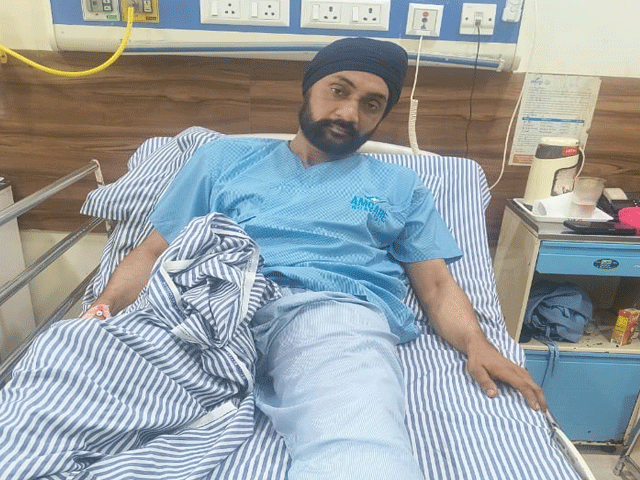 ਅਵਾਰਾ ਜਾਨਵਰ ਦੀ ਟੱਕਰ ਨਾਲ ਨੌਜਵਾਨ ਗੰਭੀਰ ਜ਼ਖ਼ਮੀ