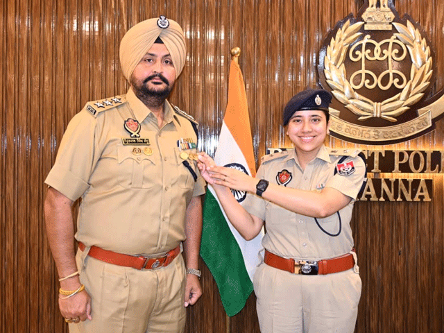 ਡੀ.ਐੱਸ.ਪੀ ਪ੍ਰਿਤਪਾਲ ਸਿੰਘ ਸੰਧੂ ਨੂੰ ਦੋ ਡੀ.ਜੀ.ਪੀ ਕਮੈਂਡੇਸ਼ਨ ਡਿਸਕਾਂ ਨਾਲ ਸਨਮਾਨਿਤ