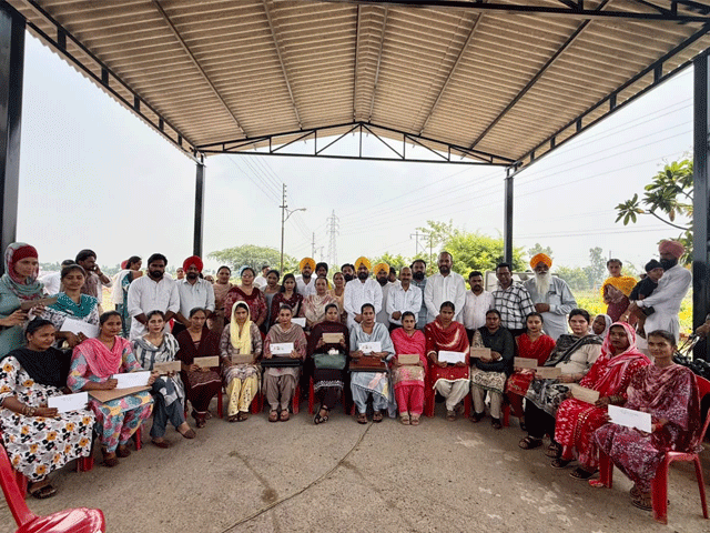 ਵਿਧਾਇਕ ਲਾਭ ਸਿੰਘ ਉਗੋਕੇ ਵਲੋਂ 58 ਆਂਗਣਵਾੜੀ ਵਰਕਰਾਂ ਨੂੰ ਦਿੱਤੇ ਨਿਯੁਕਤੀ ਪੱਤਰ