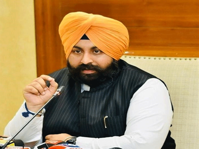 ਸਫਾਈ ਕਰਮਚਾਰੀਆਂ ਦੀ ਲੰਬੇ ਸਮੇਂ ਤੋਂ ਚੱਲ ਰਹੀ ਹੜਤਾਲ ਅੱਜ ਖ਼ਤਮ ਹੋਈ