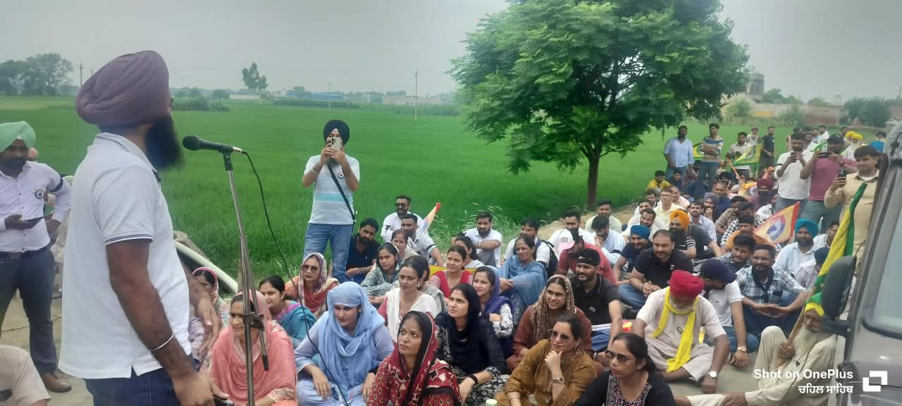 ਮੁੱਖ ਮੰਤਰੀ ਦਾ ਘਰ ਘੇਰਨ ਜਾਂਦੇ ਅਧਿਆਪਕਾ ਨੂੰ ਪੁਲਿਸ ਨੇ ਜ਼ਬਰੀ ਰੋਕਿਆ
