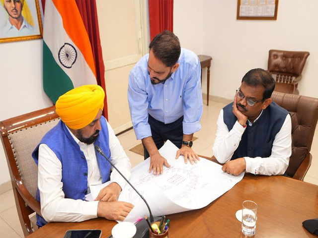 ਮੁੱਖ ਮੰਤਰੀ ਭਗਵੰਤ ਮਾਨ ਵਲੋਂ  'ਖੇਡਾਂ ਵਤਨ ਪੰਜਾਬ ਦੀਆਂ - 2026' ਦੇ ਆਗਾਮੀ ਸੀਜ਼ਨ  ਨੂੰ ਲੈ ਕੇ ਅਧਿਕਾਰੀਆਂ ਨਾਲ ਮੀਟਿੰਗ