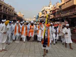 ਸ੍ਰੀ ਅਕਾਲ ਤਖਤ ਸਾਹਿਬ ਤੋਂ ਛੇਵੀਂ ਪੈਦਲ ਸ਼ਬਦ ਚੌਂਕੀ ਸਾਹਿਬ ਯਾਤਰਾ ਗੁਰਦੁਆਰਾ ਦਾਤਾ ਬੰਦੀ ਛੋੜ ਸਾਹਿਬ ਕਿਲ੍ਹਾ ਗਵਾਲੀਅਰ ਲਈ ਰਵਾਨਾ