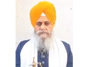ਸ਼੍ਰੋਮਣੀ ਕਮੇਟੀ ਨੇ ਐਡੀਸ਼ਨਲ ਹੈੱਡ ਗ੍ਰੰਥੀ ਭਾਈ ਮਲਕੀਤ ਸਿੰਘ ਤੇ ਡਰਾਈਵਰ ਮੋਹਣ ਸਿੰਘ ਨੂੰ ਕੀਤਾ ਮੁਅੱਤਲ
