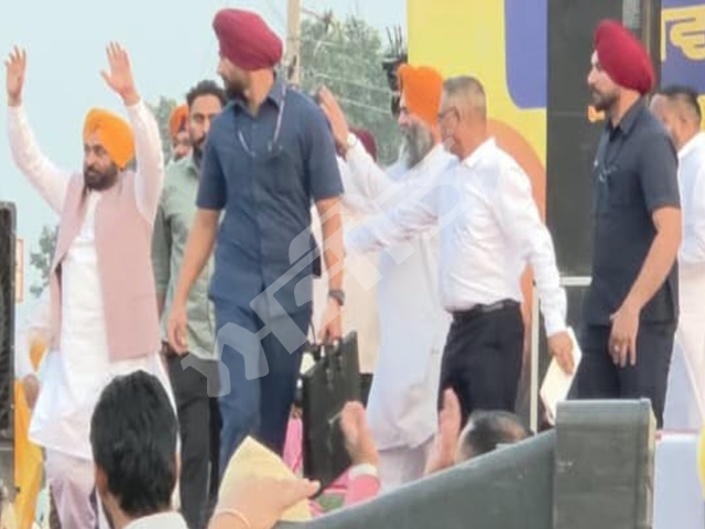 ਮੁਂਖ ਮੰਤਰੀ ਪੰਜਾਬ ਭਗਵੰਤ ਸਿੰਘ ਮਾਨ ਲੋਕ ਮਿਲਣੀ ਪ੍ਰੋਗਰਾਮ ਵਿਚ ਪੁੱਜੇ ਪਿੰਡ ਸੈਂਸਰਾ ਕਲਾਂ (ਅਜਨਾਲਾ)