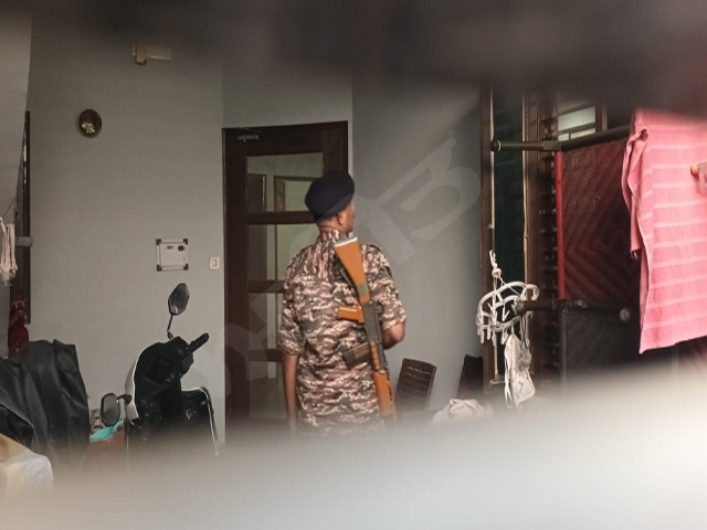 ਪੁਲਿਸ ਵਲੋਂ ਅਮਰਜੀਤ ਸਿੰਘ ਚਾਵਲਾ ਦੇ ਘਰ ਛਾਪੇਮਾਰੀ
