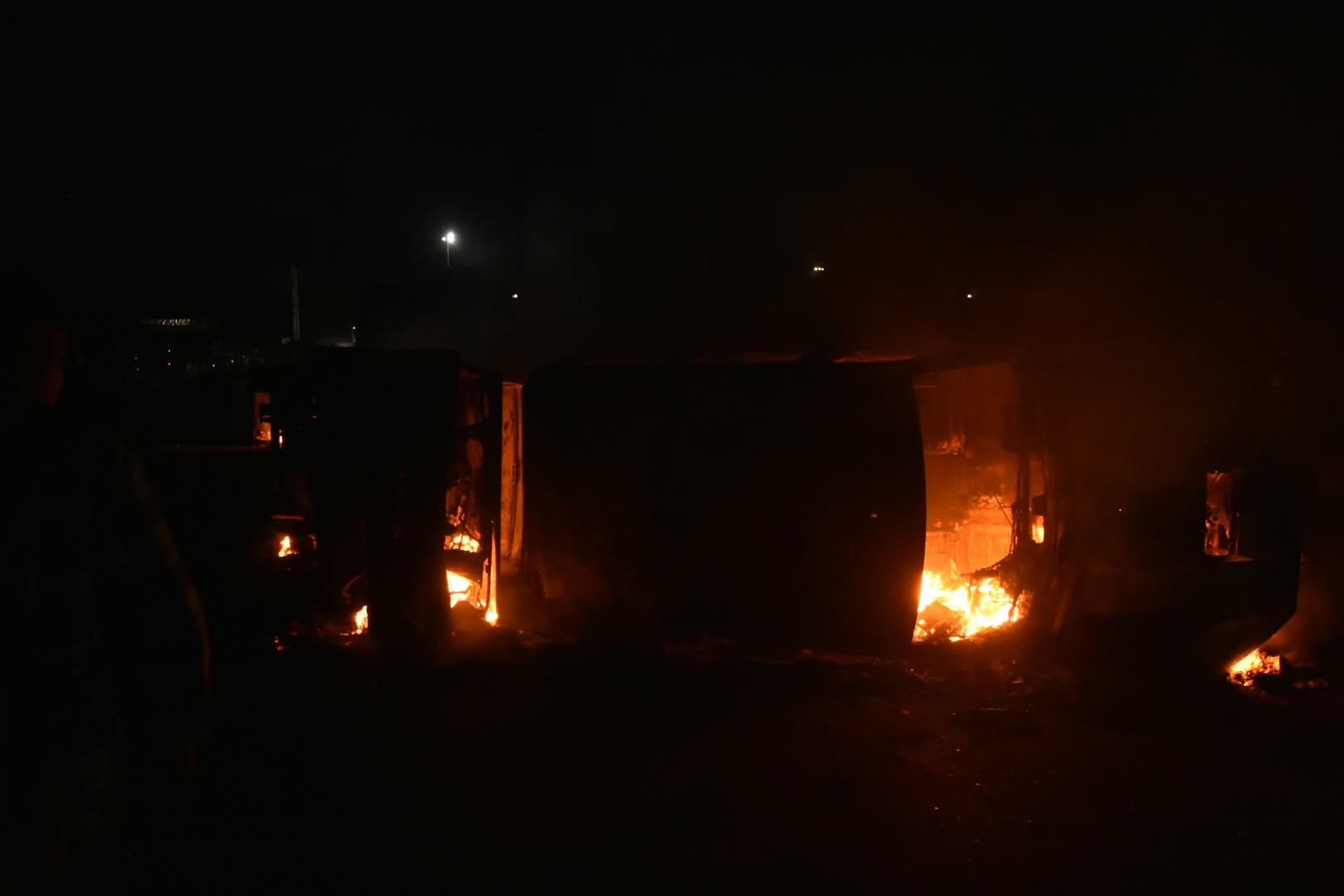 ਲਵਲੀ ਪ੍ਰੋਫੈਸ਼ਨਲ ਯੂਨੀਵਰਸਿਟੀ ਦੇ ਬਾਹਰ ਵਿਦਿਆਰਥੀ ਪ੍ਰਦਰਸ਼ਨ ਦੌਰਾਨ ਤਣਾਅ, ਪੁਲਿਸ ਦੀਆਂ ਗੱਡੀਆਂ ਨੂੰ ਲਗਾਈ ਅੱਗ