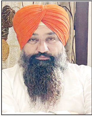 ਅਕਾਲੀ ਮਹਿਲਾ ਸਰਪੰਚ ਦੇ ਪਤੀ ਦੀ ਗੋਲੀ ਮਾਰ ਕੇ ਹੱਤਿਆ
ਨਵਦੀਪ ਸਿੰਘ ਨੇ ਨਸ਼ਾ ਵੇਚਣ ਵਾਲਿਆਂ ਦੀ ਪੁਲਿਸ ਨੂੰ ਦਿੱਤੀ ਸੀ ਇਤਲਾਹ