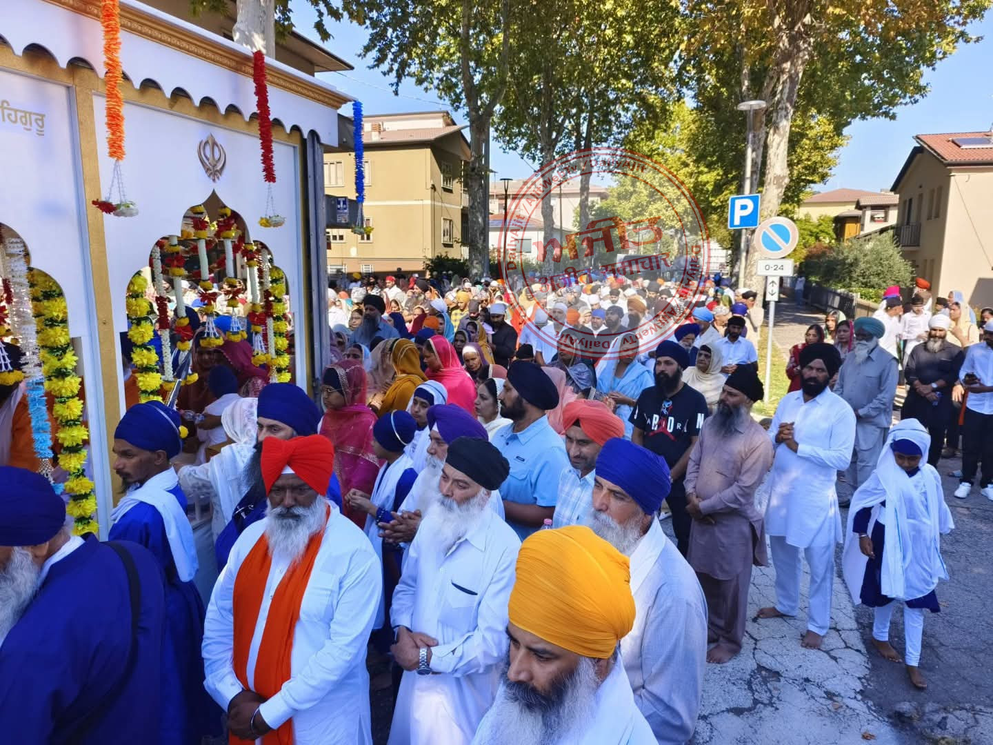 ਇਟਲੀ ਦੇ ਕਸਤਲਗੌਂਬੇਰਤੋ ਵਿਖੇ ਸ੍ਰੀ ਗੁਰੂ ਗ੍ਰੰਥ ਸਾਹਿਬ ਜੀ ਦੇ ਪਹਿਲੇ ਪ੍ਰਕਾਸ਼ ਪੁਰਬ ਨੂੰ ਸਮਰਪਿਤ ਨਗਰ ਕੀਰਤਨ ਸਜਾਇਆ