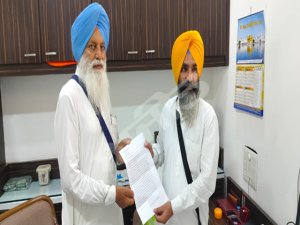 ਸ਼੍ਰੋਮਣੀ ਕਮੇਟੀ ਮੈਂਬਰ ਮਾਸਟਰ ਕਾਹਨੇਕੇ ਨੇ ਸ੍ਰੀ ਅਕਾਲ ਤਖਤ ਸਕੱਤਰੇਤ ਵਿਖੇ ਸੌਂਪਿਆ ਸਪੱਸ਼ਟੀਕਰਨ ਪੱਤਰ