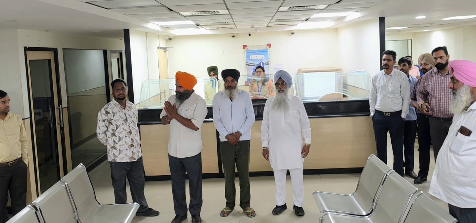 ਪੰਜਾਬ ਬੰਦ ਦਾ ਅਜਨਾਲਾ ’ਚ ਅਸਰ, ਜਥੇਬੰਦੀਆਂ ਨੇ ਬੈਂਕ ਤੇ ਸਲੂਨ ਕਰਵਾਏ ਬੰਦ, ਪੁਲਿਸ ਅਲਰਟ