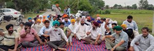 ਪੰਜਾਬ ਬੰਦ ਦੌਰਾਨ ਪਿੰਡ ਭੀਲੋਵਾਲ ਦਾ ਮੇਨ ਰੋਡ ਸੱਚਰ ਦੀ ਅਗਵਾਈ 'ਚ ਧਰਨਾ ਲਾ ਕੇ ਜਾਮ ਕੀਤਾ