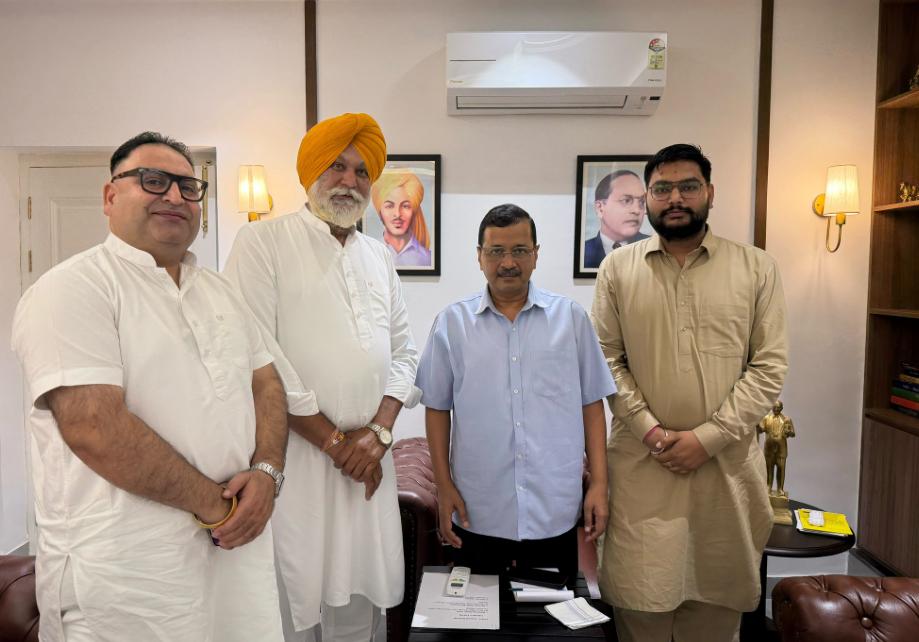 ਸਾਬਕਾ ਵਿਧਾਇਕ ਬਲਵਿੰਦਰ ਸਿੰਘ ਲਾਡੀ ਵਲੋਂ ਅਰਵਿੰਦ ਕੇਜਰੀਵਾਲ ਨਾਲ ਅਹਿਮ ਮੀਟਿੰਗ